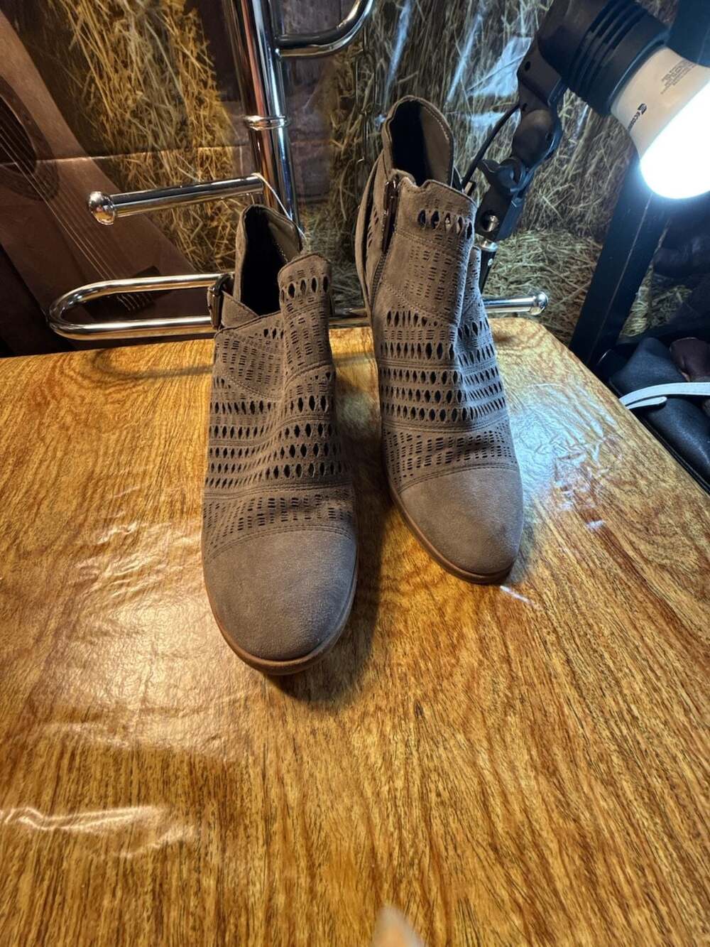 Vince Camuto Gray Suede Laser Cut Ankle Booties Size 7.5